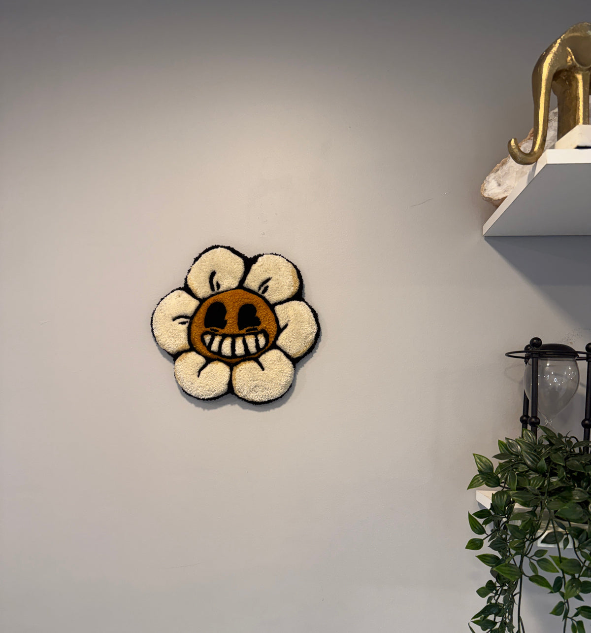 Vintage Cartoon Flower Wall Rug